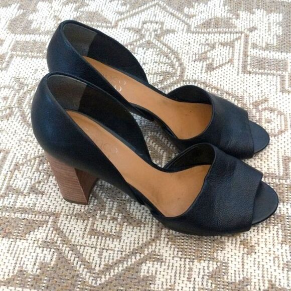 Franco Sarto Leather ladies Heels 👠 - Picture 10 of 10